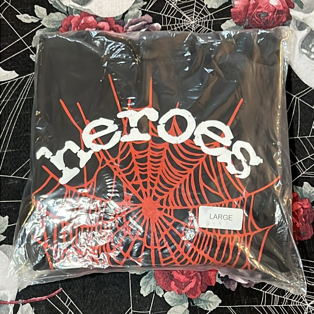 DS SP5DER WORLDWIDE METRO BOOMIN HEROES AND VILLAINS BLACK LA EXCLUSIVE HOODIE L